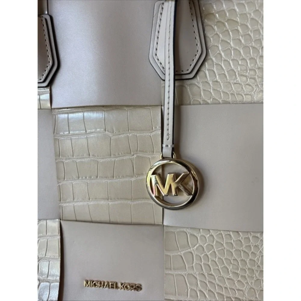 Michael Kors Mercer Medium NS Croc Embossed‎ Shopper Handbag Tote In Buff w/ COA